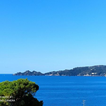 Al Mare Davanti A Portofino - By The Sea In Front Of Portofino زواليي المظهر الخارجي الصورة